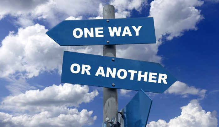 Signpost-showing-one-way-or-another