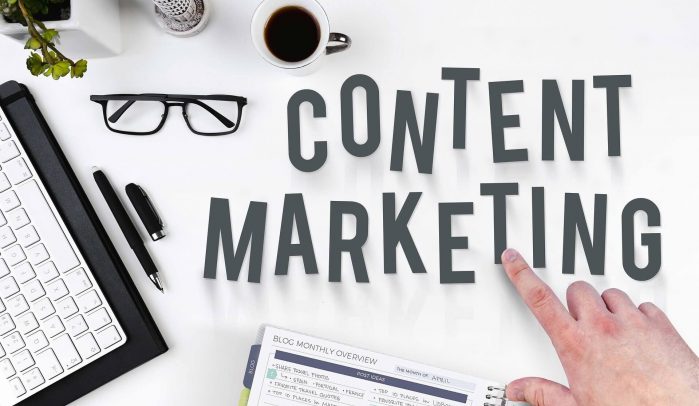 The-words-Content-and-Marketing-on-a-desktop