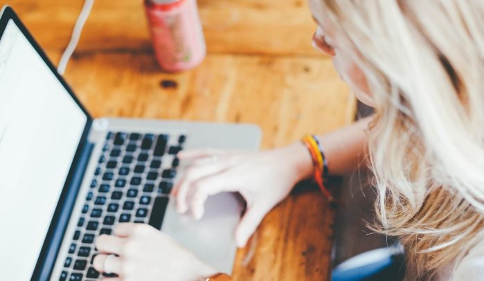 Blonde-woman-on-laptop