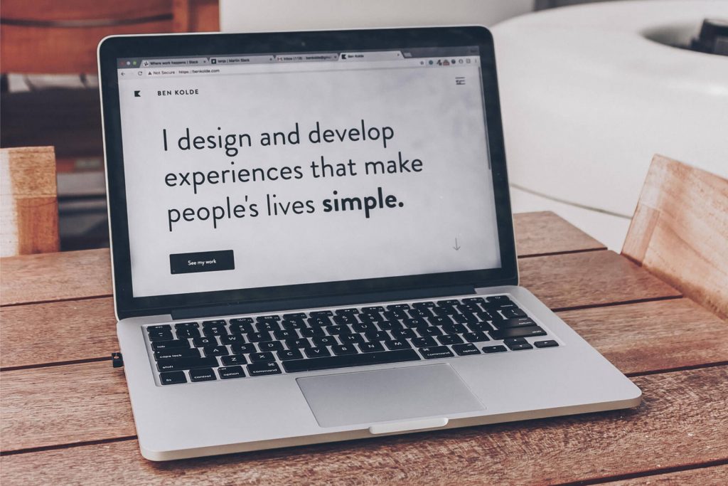 Laptop-screen-showing website